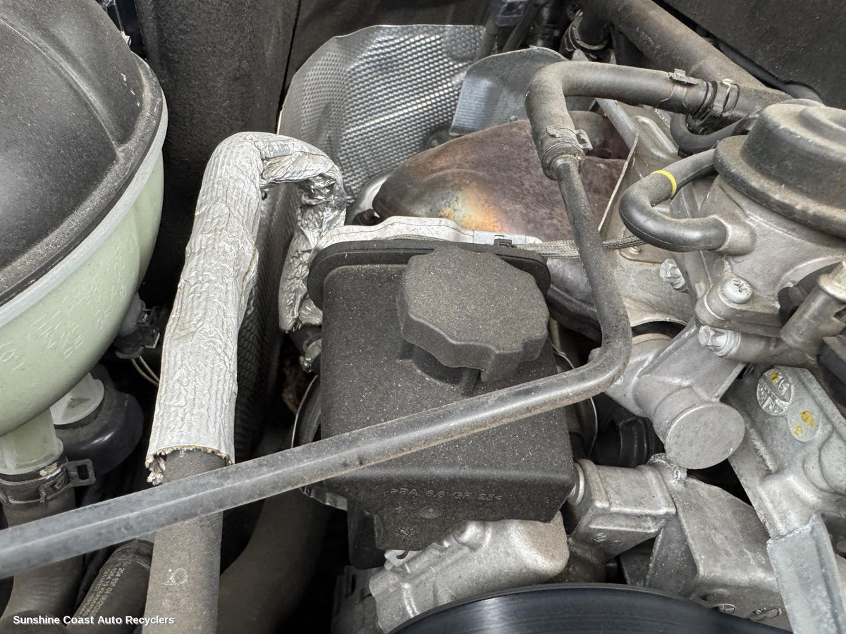 2007-2015 Mercedes C Class P S Reservoir