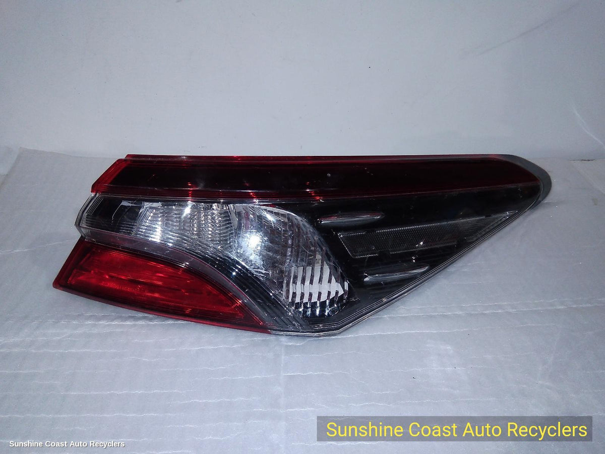 2017-2021 Toyota Camry Right Taillight