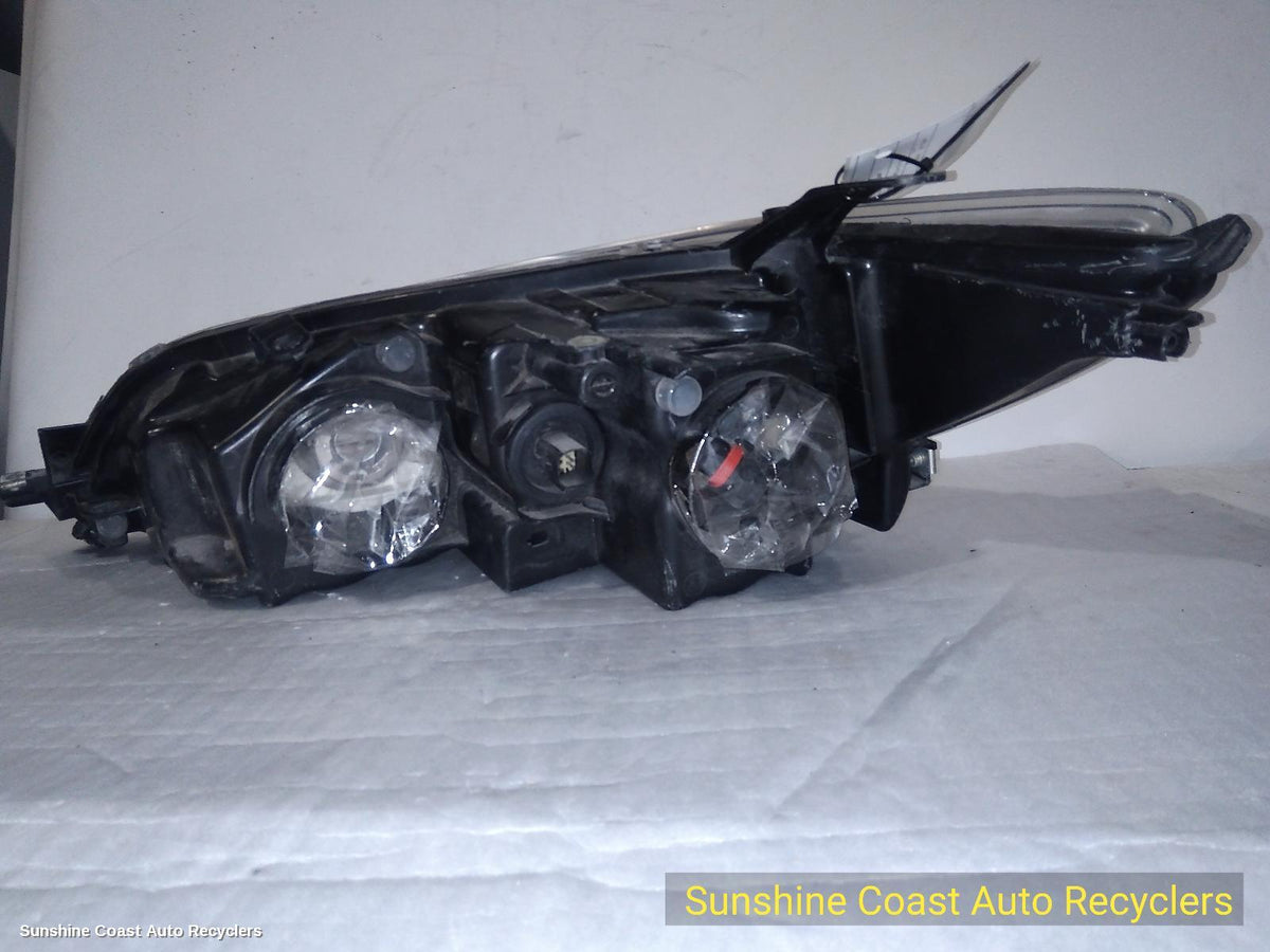 2015-2017 Toyota Camry Right Headlamp