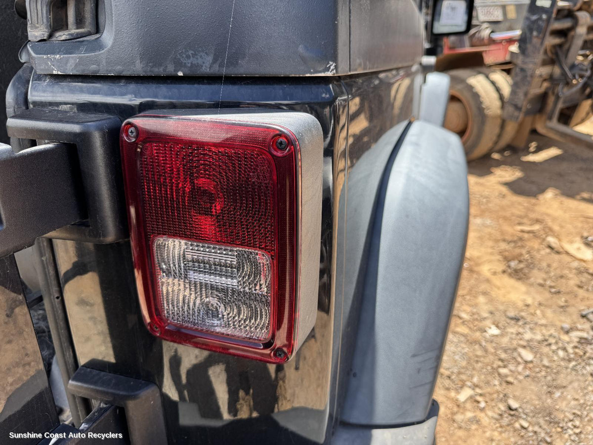 2006-2018 Jeep Wrangler Right Taillight