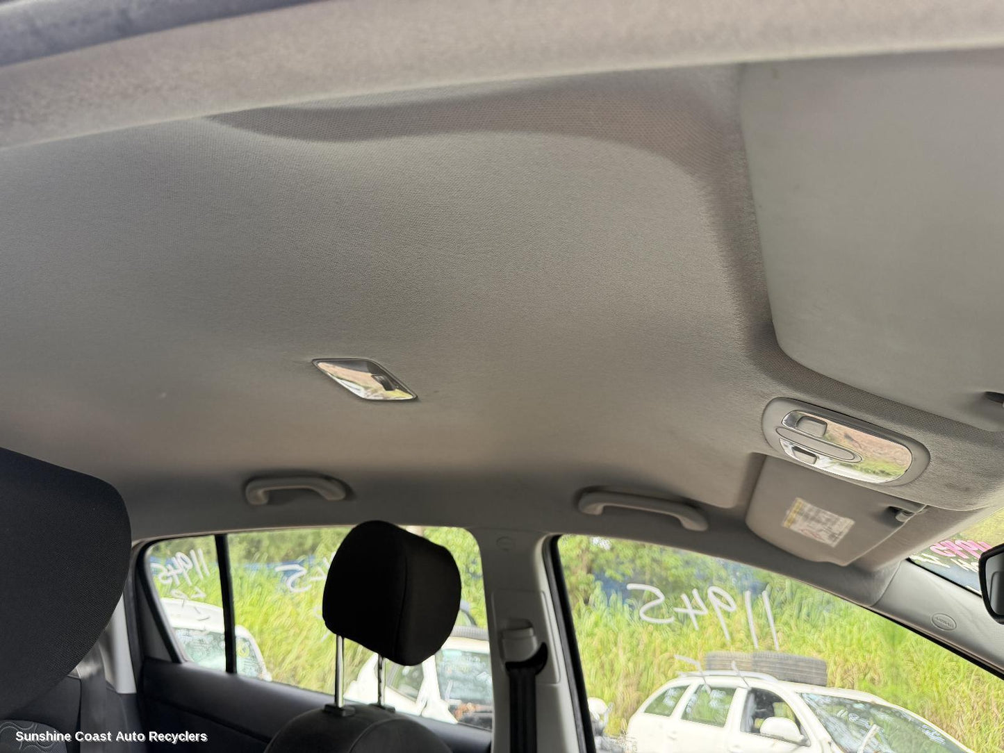 2010-2015 Hyundai I20 Hoodlining