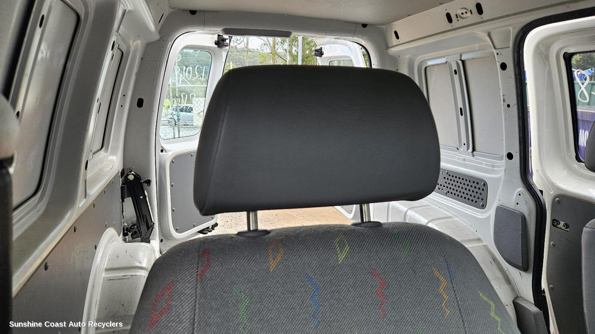 2005-2010 Volkswagen Caddy Headrest