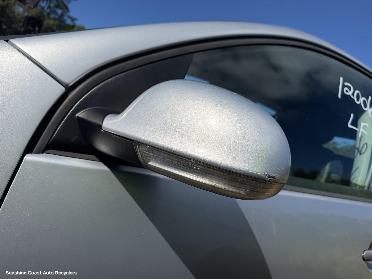 2004-2009 Volkswagen Golf Left Door Mirror