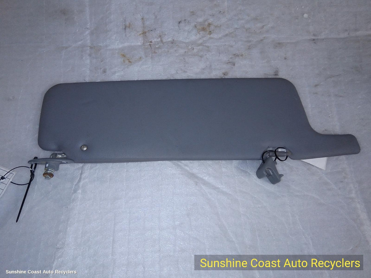 2001-2005 Toyota Hilux Sunvisor