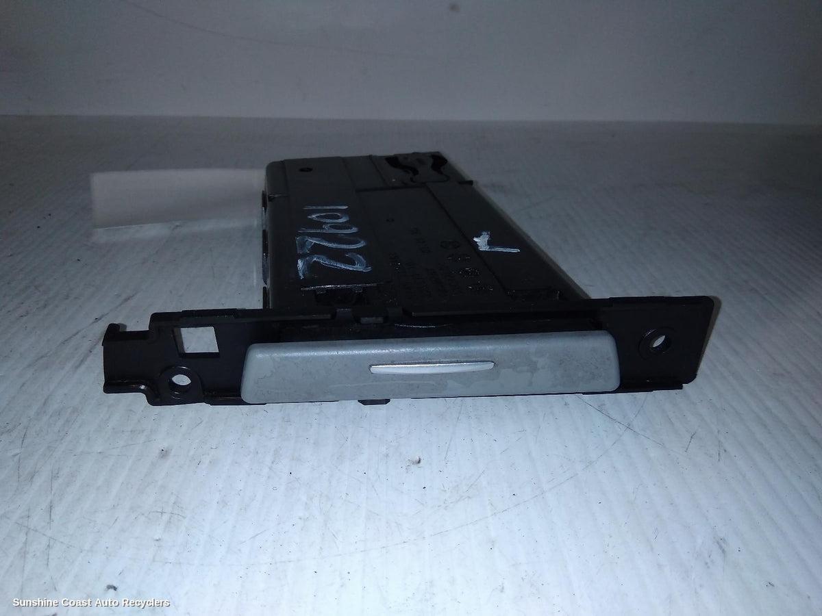 2005-2012 Bmw 3 Series Console