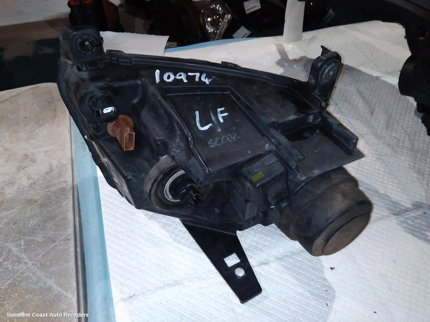 2014 Jeep Compass Left Headlamp