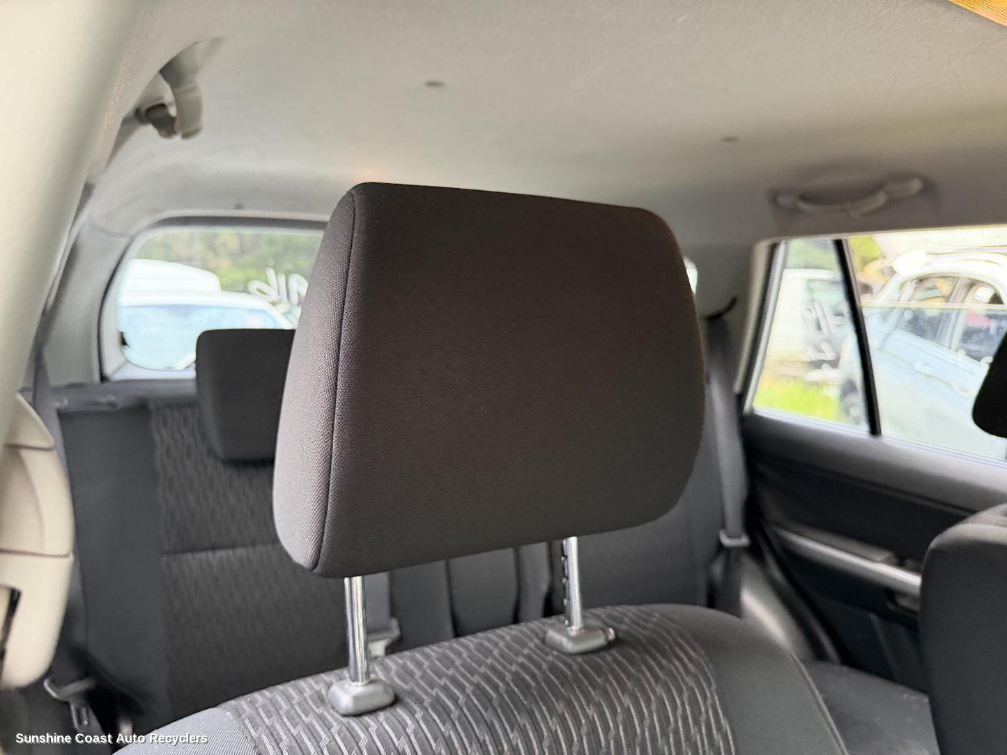 2013 Suzuki Vitara Headrest
