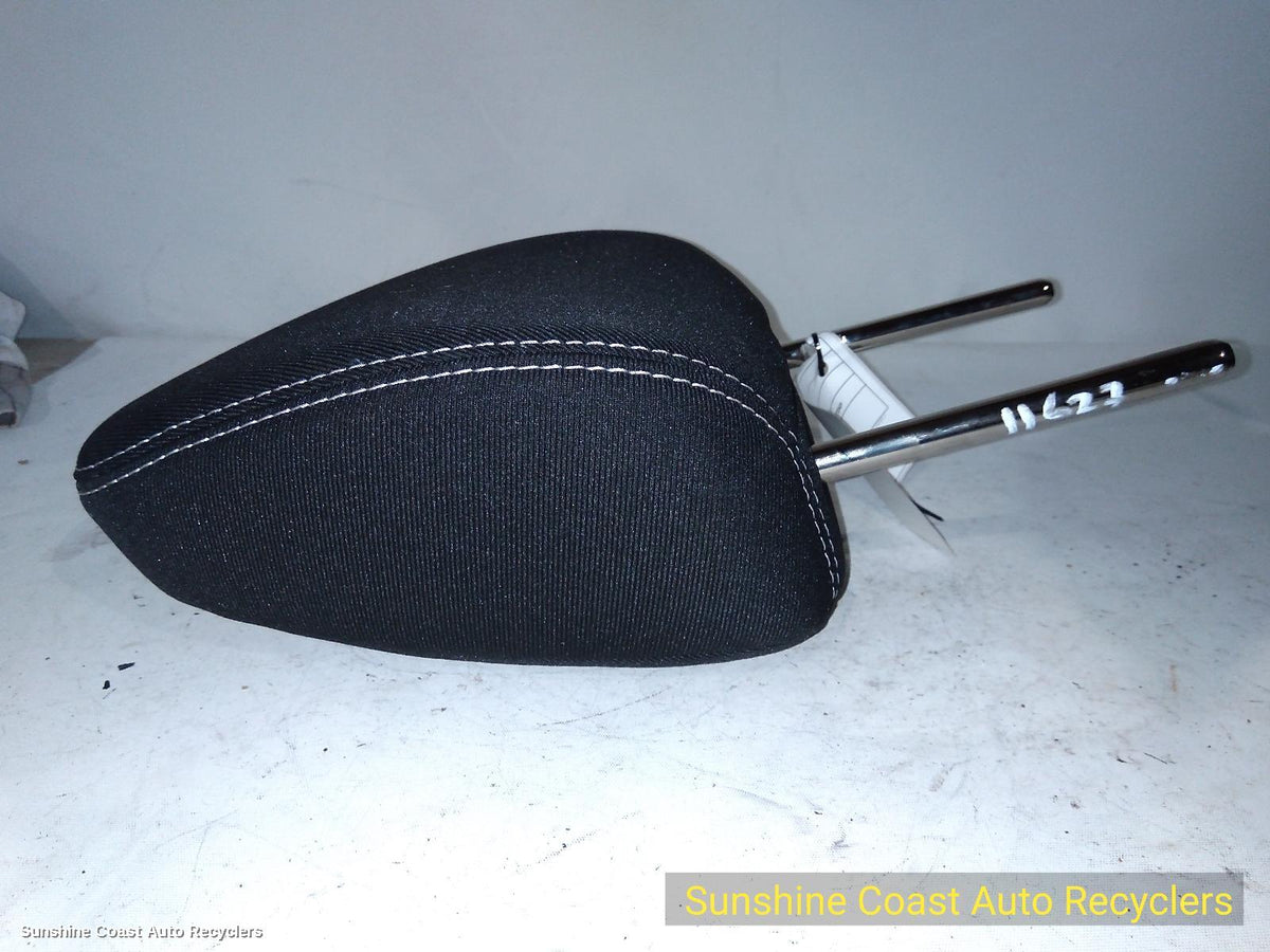 2015-2026 Suzuki Vitara Headrest