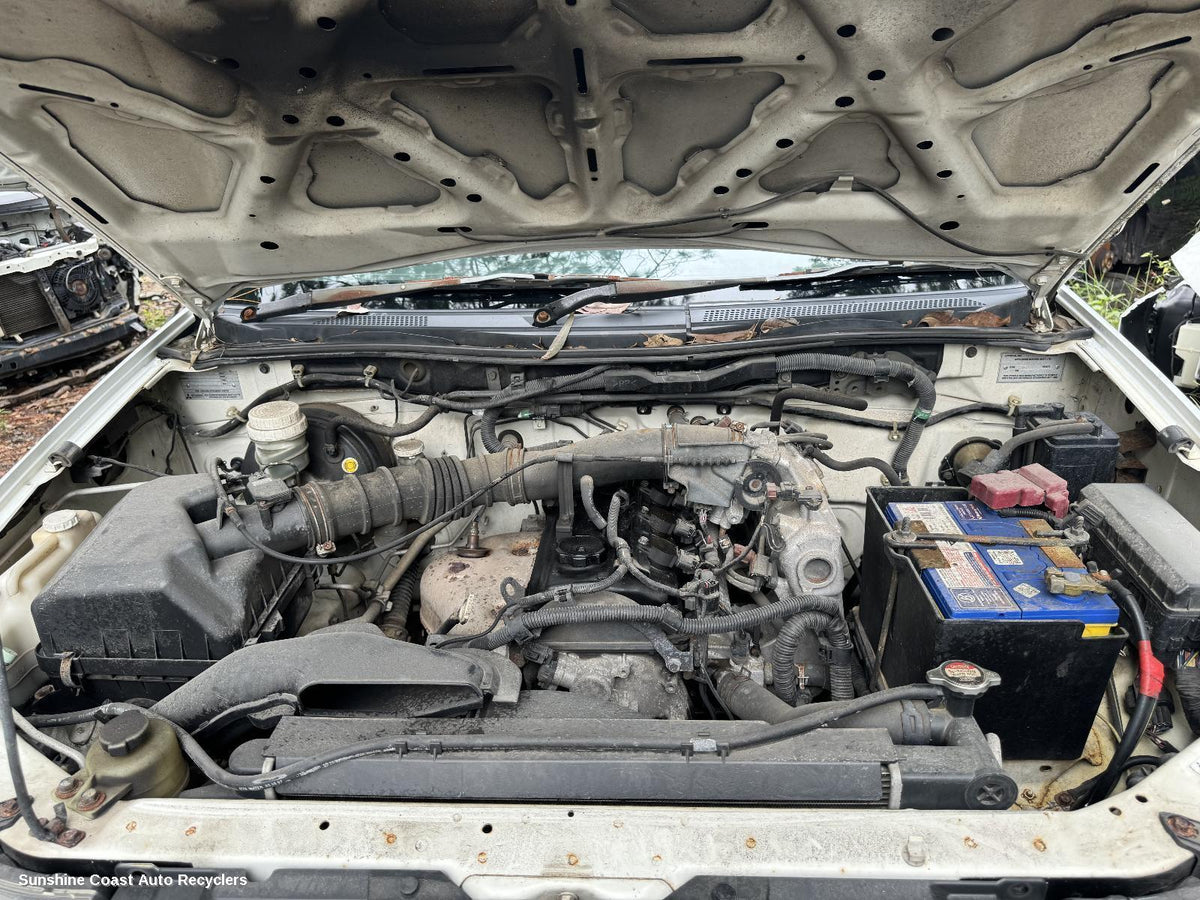 2007-2009 Mitsubishi Triton Pedal Assembly