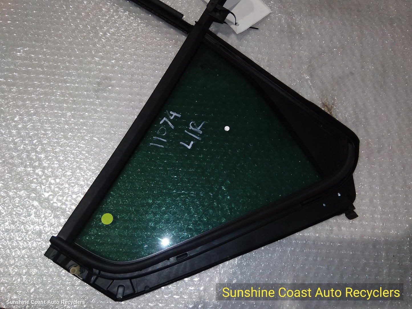2015-2021 Skoda Fabia Left Rear 1 4 Door Glass
