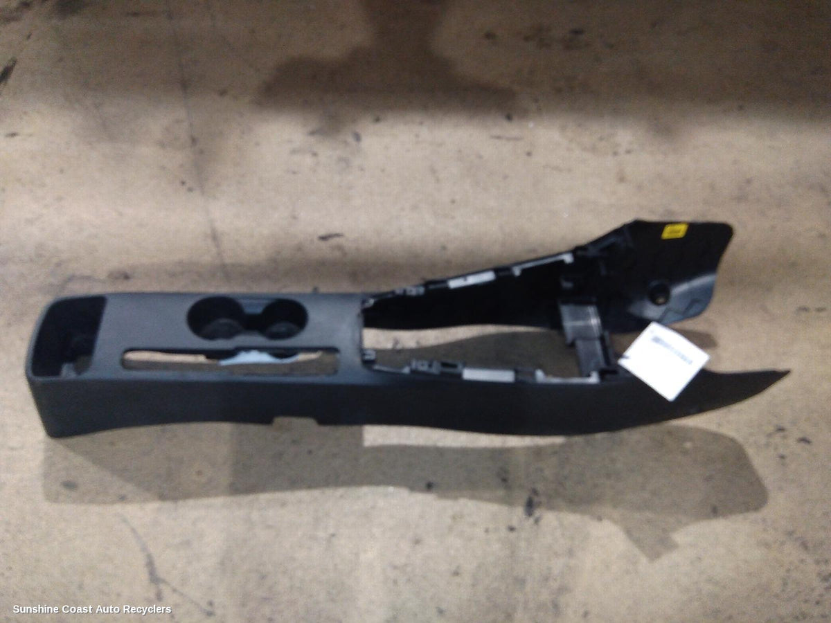 2020-2026 Kia Stonic Console