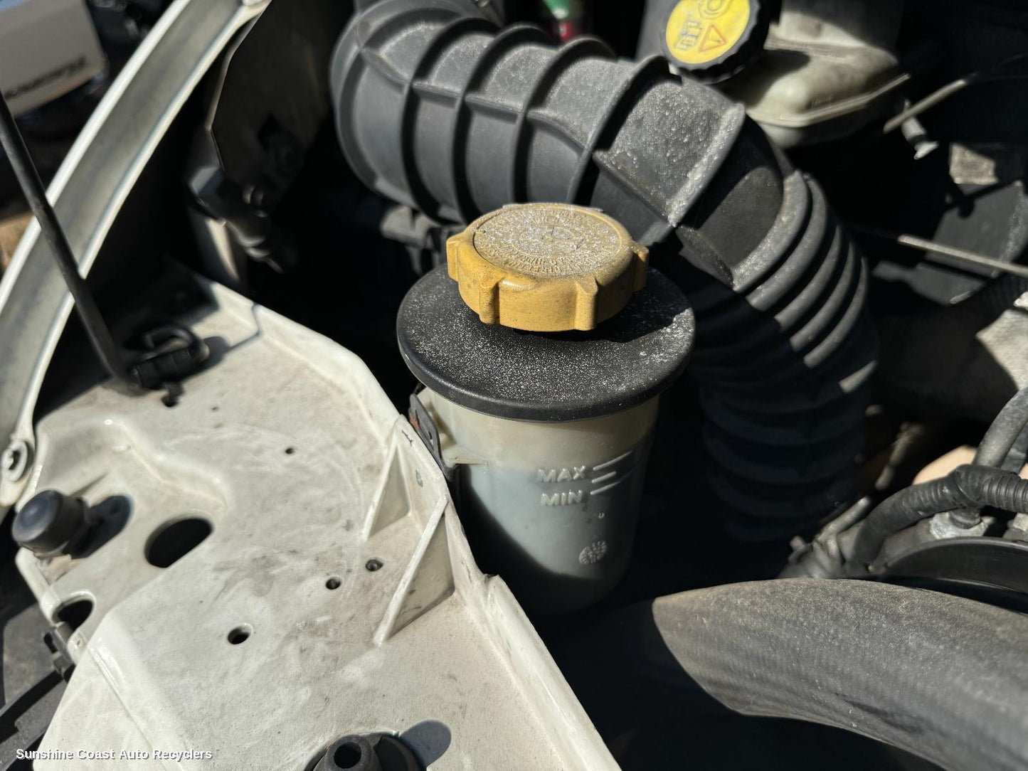 2002 Ford Transit P S Reservoir