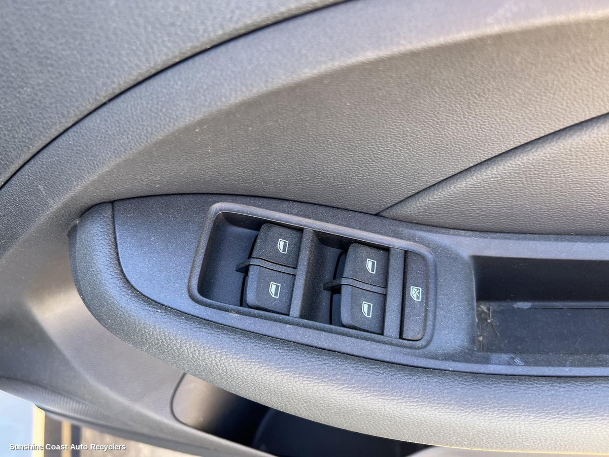 2017-2024 Mg Zs Pwr Dr Wind Switch