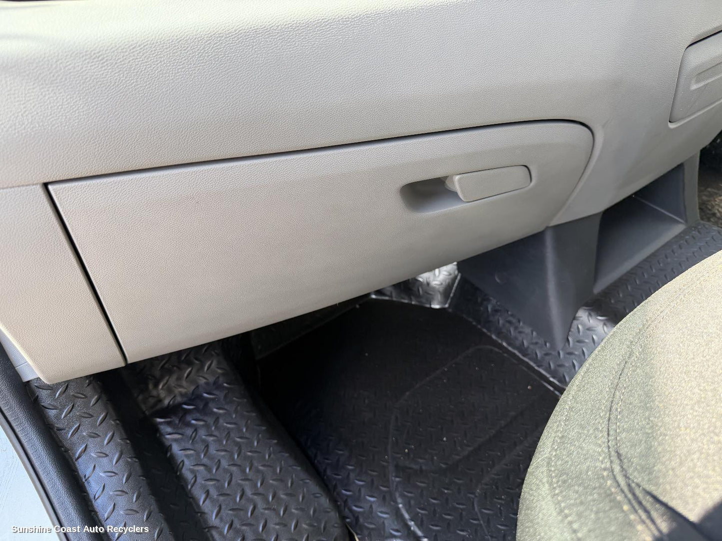 2024 Ldv Deliver 9 Glove Box