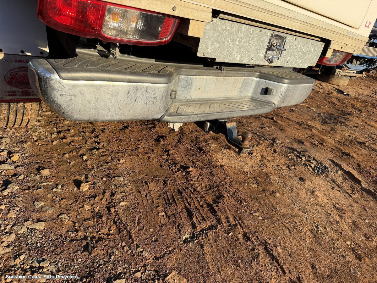 2005-2015 Nissan Navara Tonneau Cover