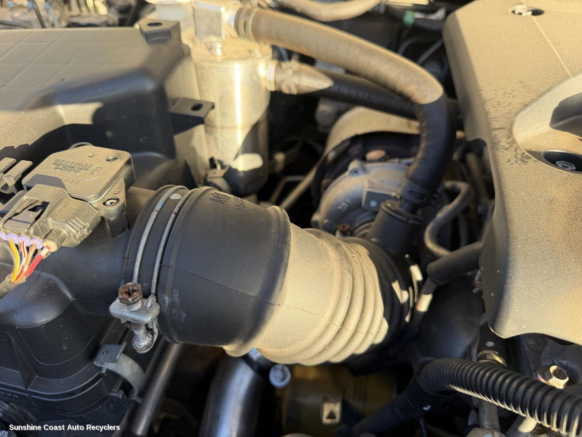 2008-2015 Mitsubishi Triton Air Cleaner Duct Hos