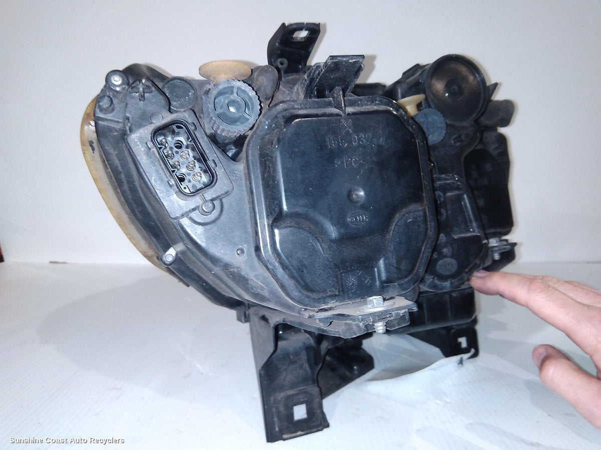 2002-2005 Bmw 7 Series Left Headlamp