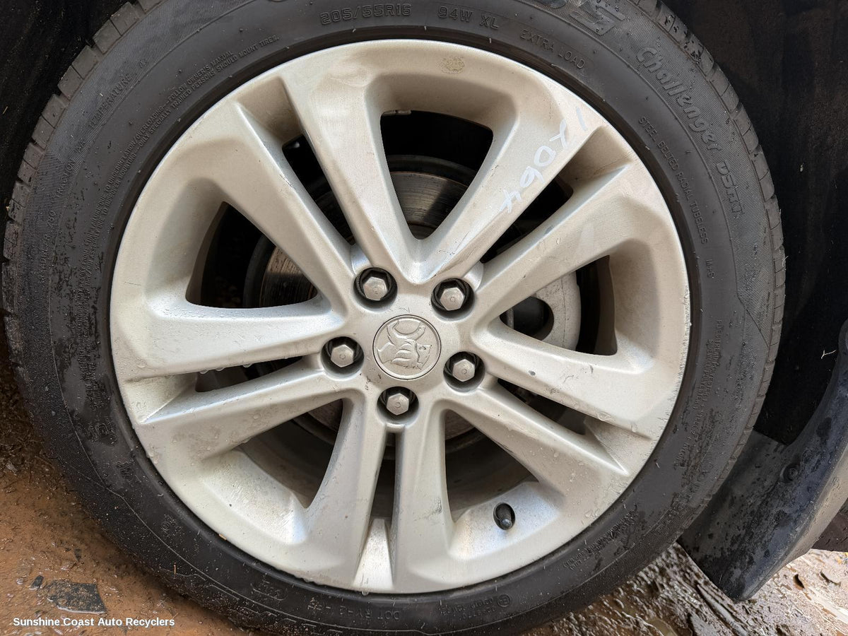 2017-2020 Holden Astra Wheel Mag