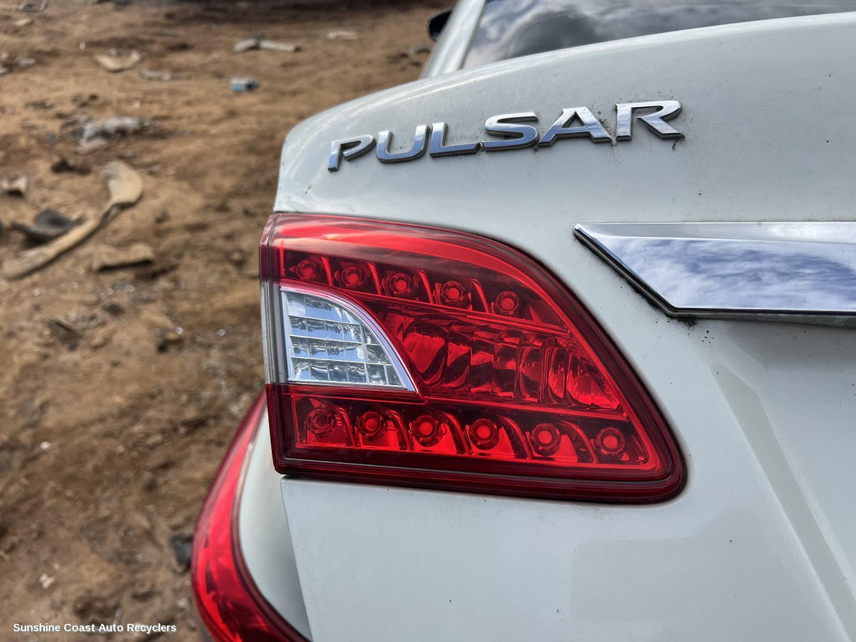 2012-2017 Nissan Pulsar Rear Garnish