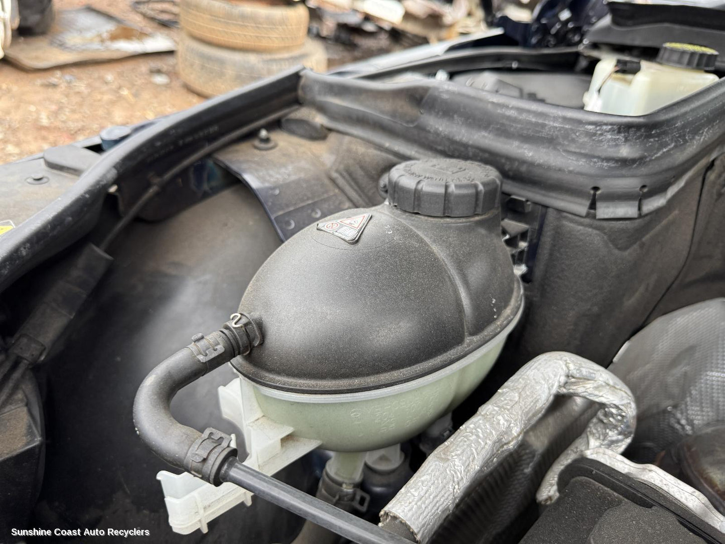 2007-2015 Mercedes C Class Overflow Bottle