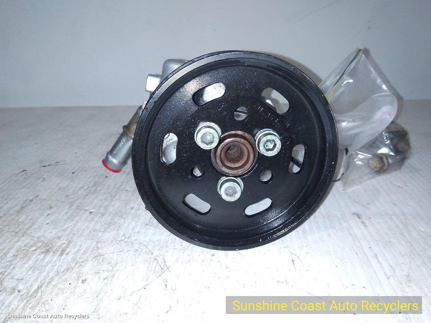 2004-2010 Volkswagen Transporter Steering Pump