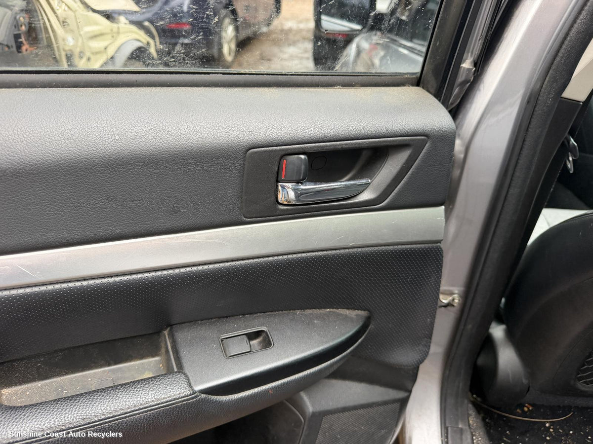 2009-2014 Subaru Outback Door Handle