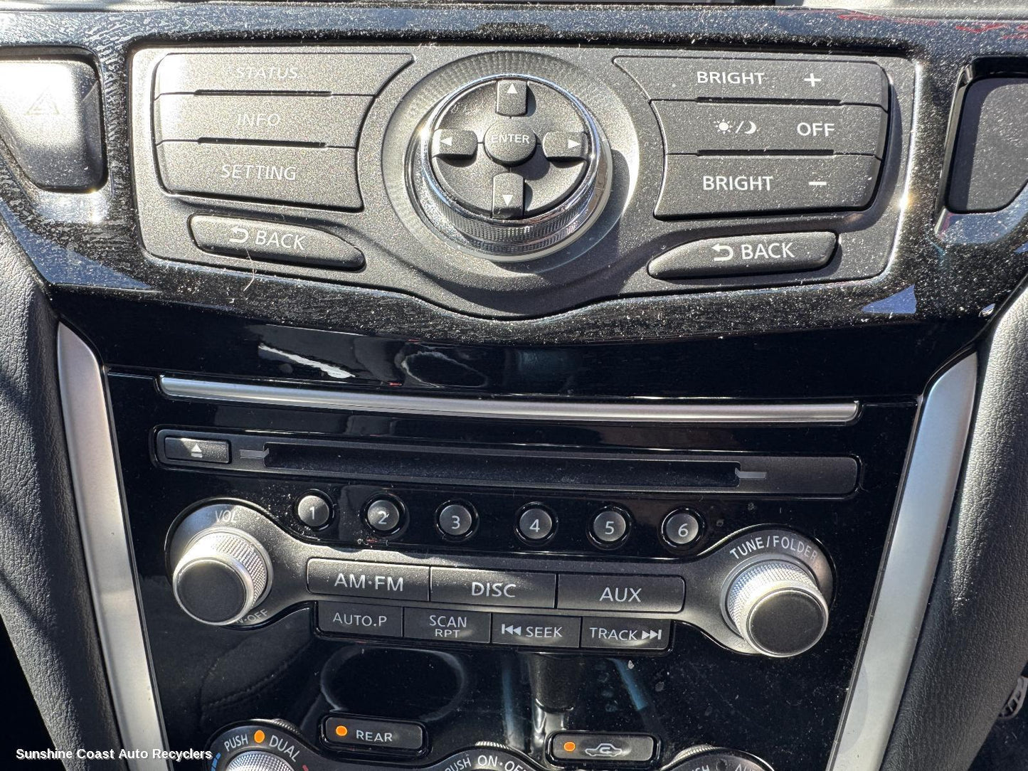 2014 Nissan Pathfinder Radio Cd Dvd Sat Tv