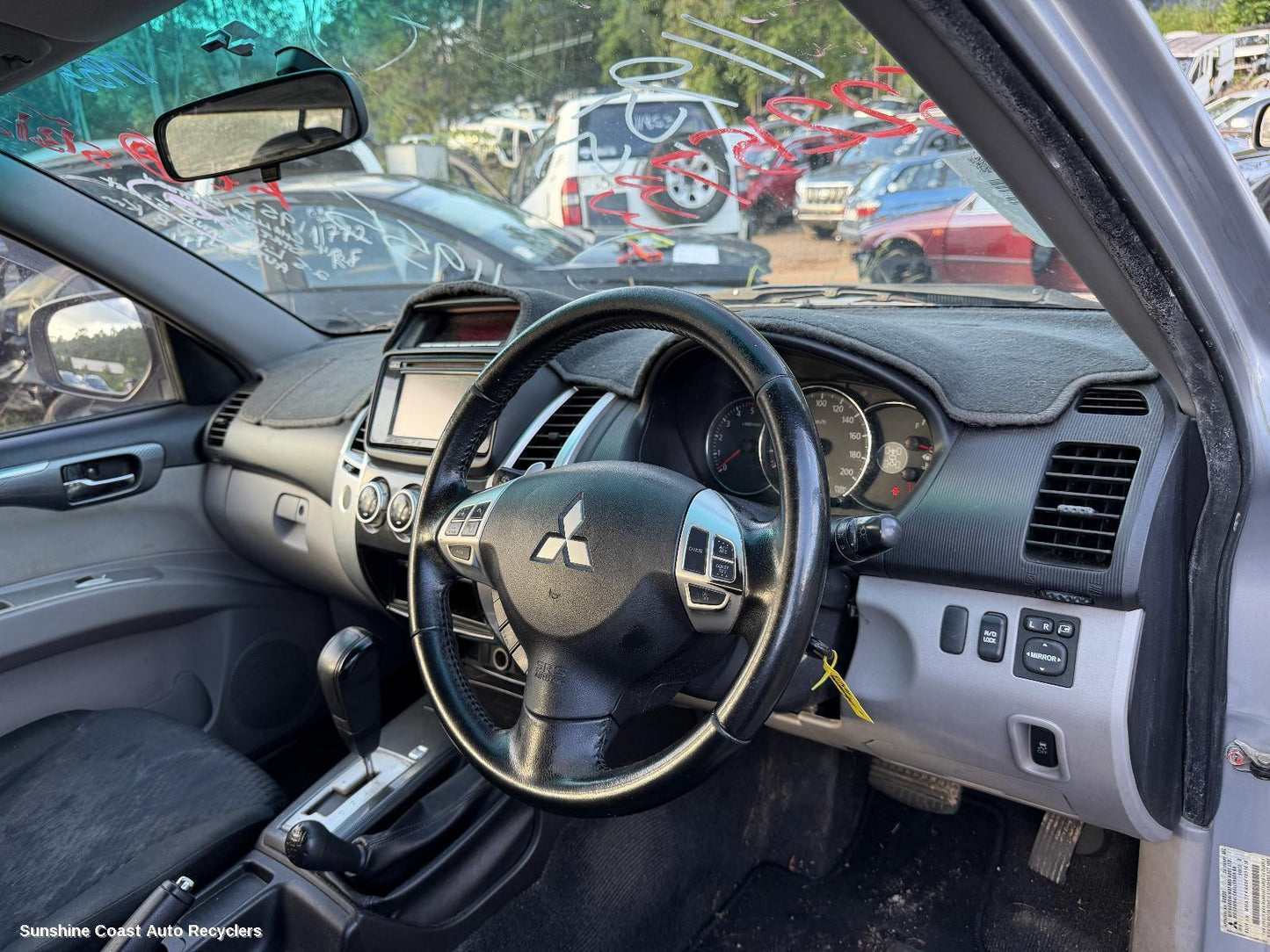2009-2015 Mitsubishi Challenger Misc