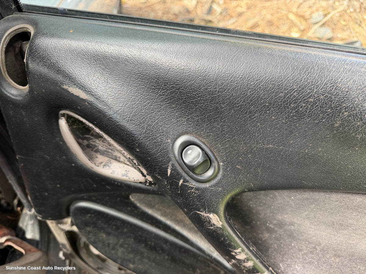1997-2007 Holden Commodore Pwr Dr Wind Switch