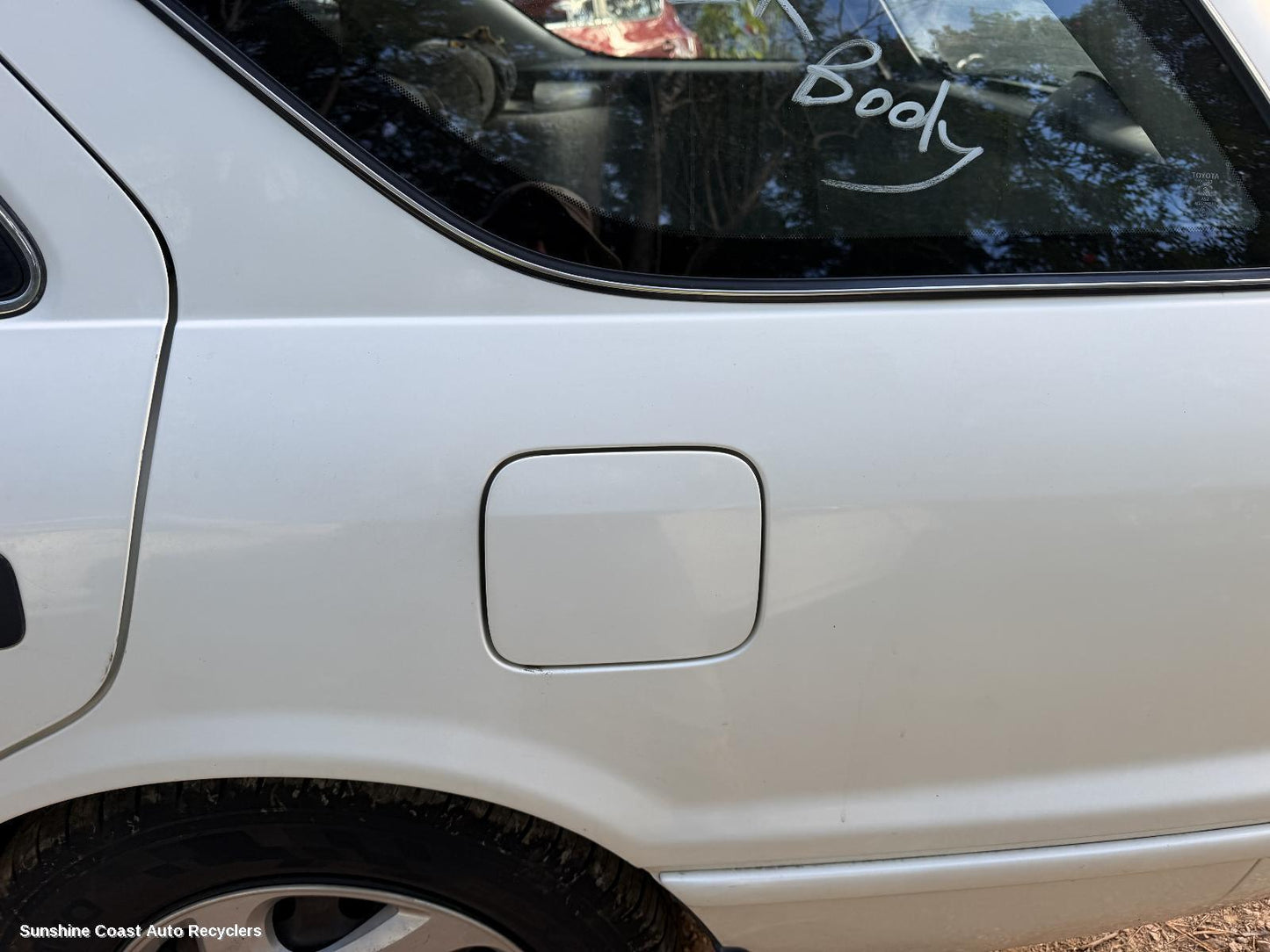 1997-2002 Toyota Camry Fuel Door   Filler