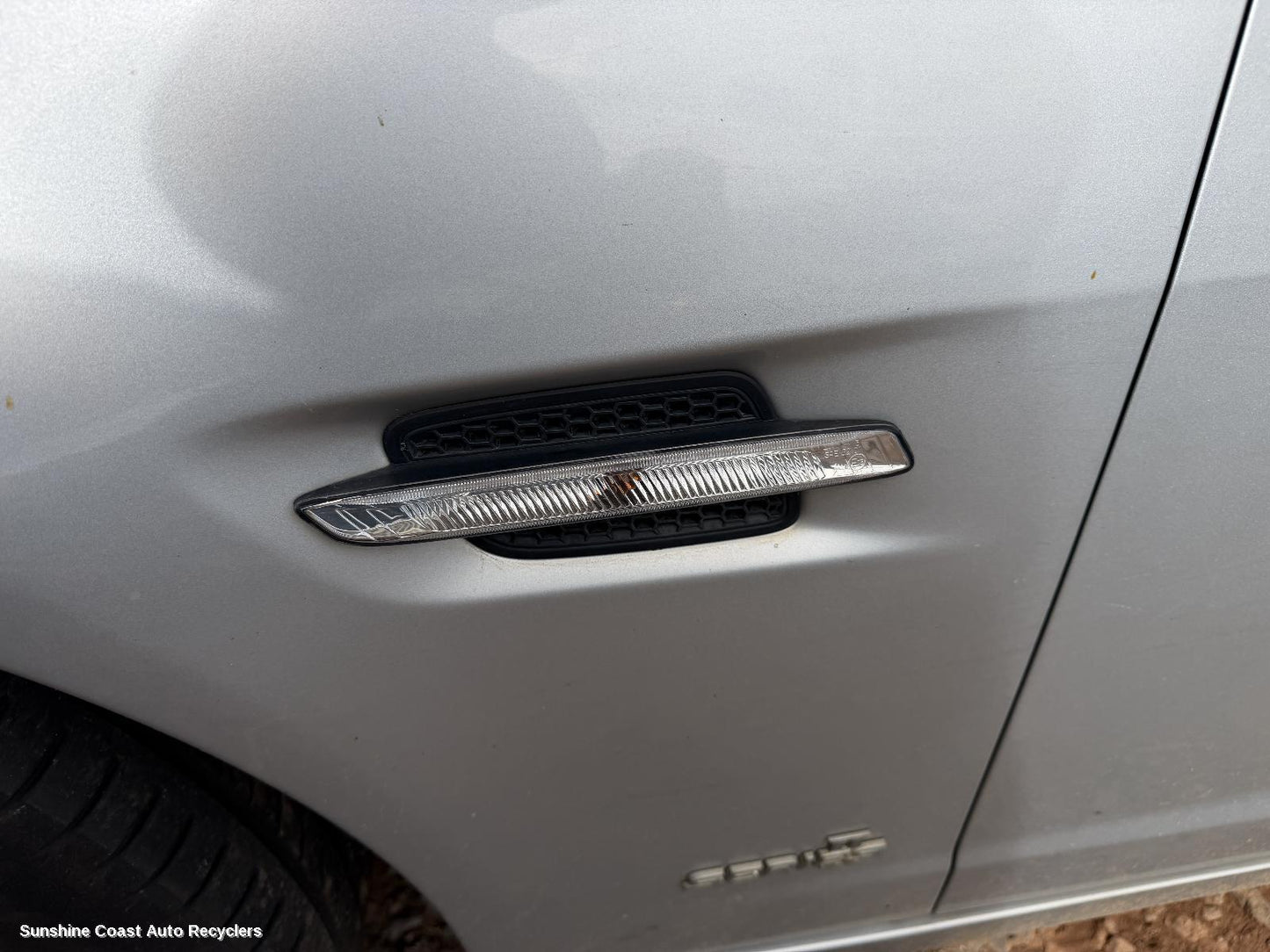 2006-2013 Holden Commodore Left Indicator Fog Side