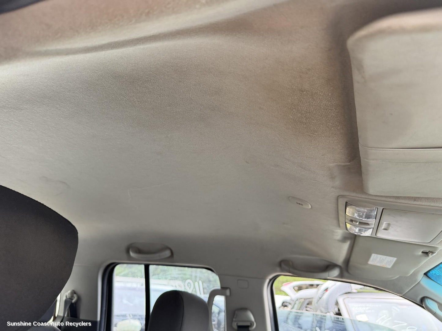 2011 Nissan Navara Hoodlining