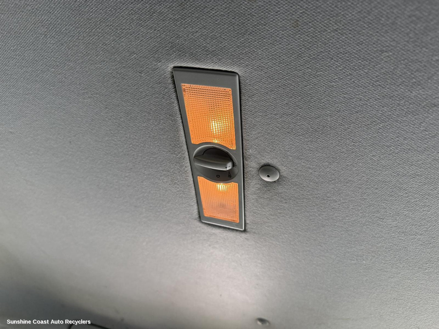 2010-2022 Volkswagen Amarok Courtesy Light