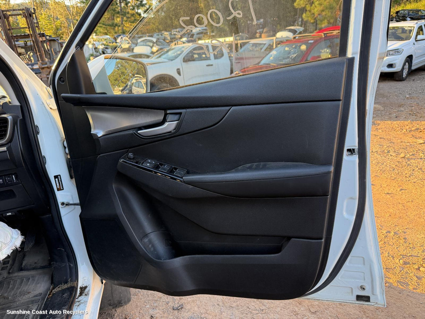 2020-2026 Mazda Bt50 Pwr Dr Wind Switch