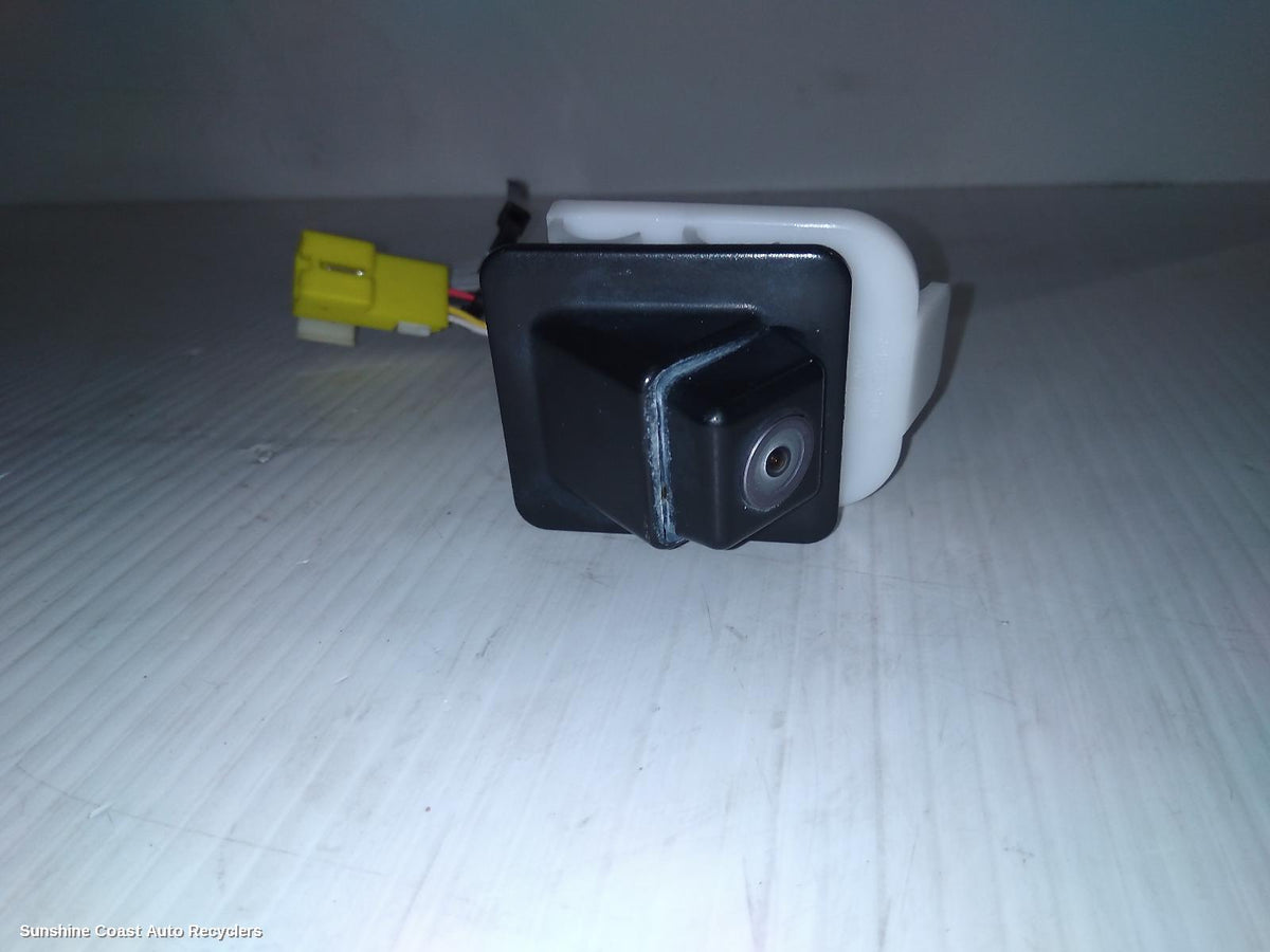 2011-2015 Hyundai Elantra Reverse Camera