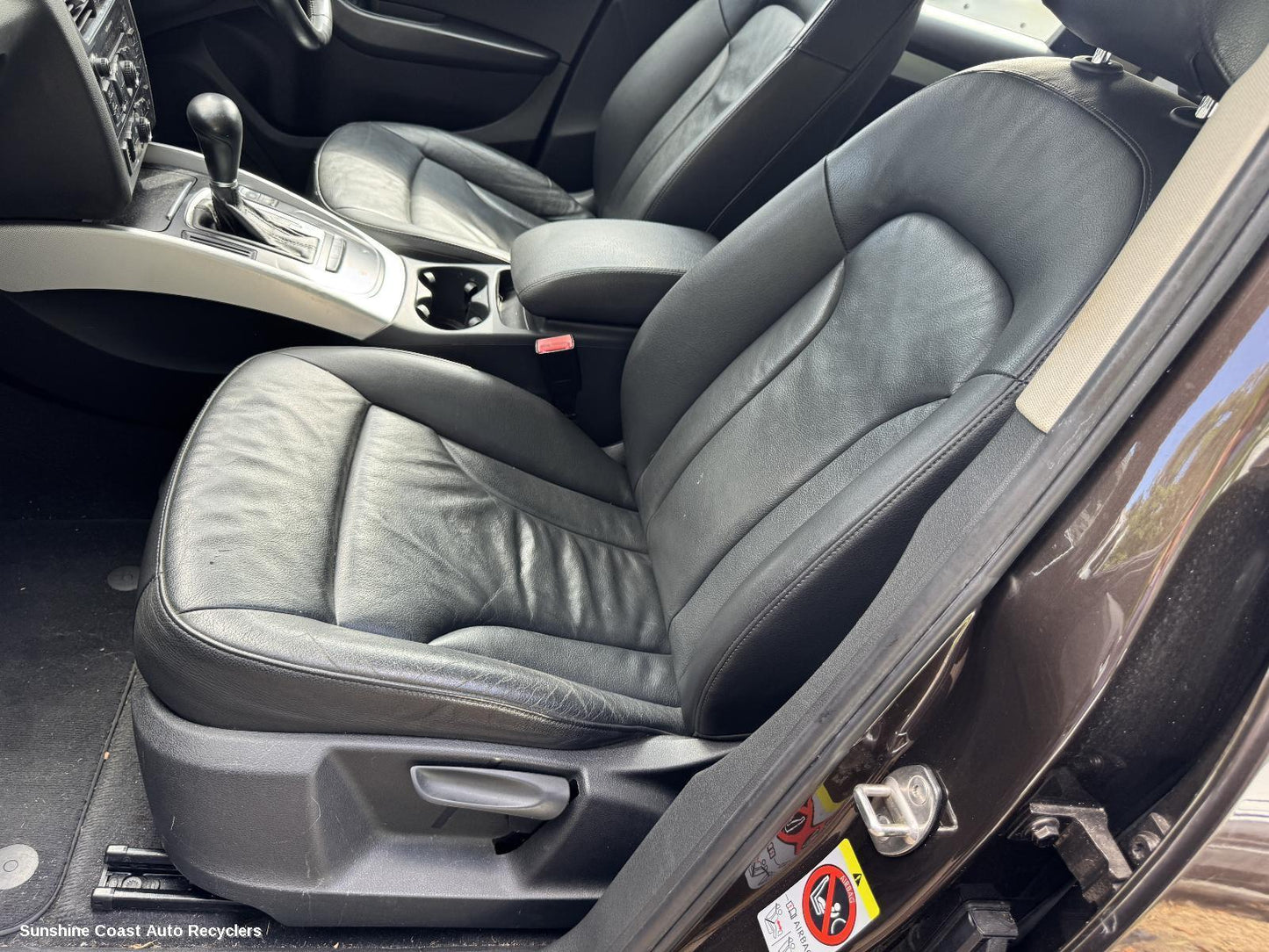 2011 Audi Q5 Front Seat