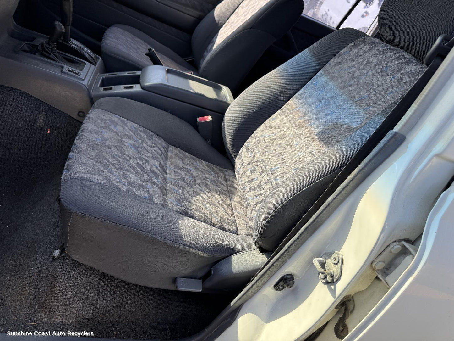1990-1998 Toyota Landcruiser Front Seat