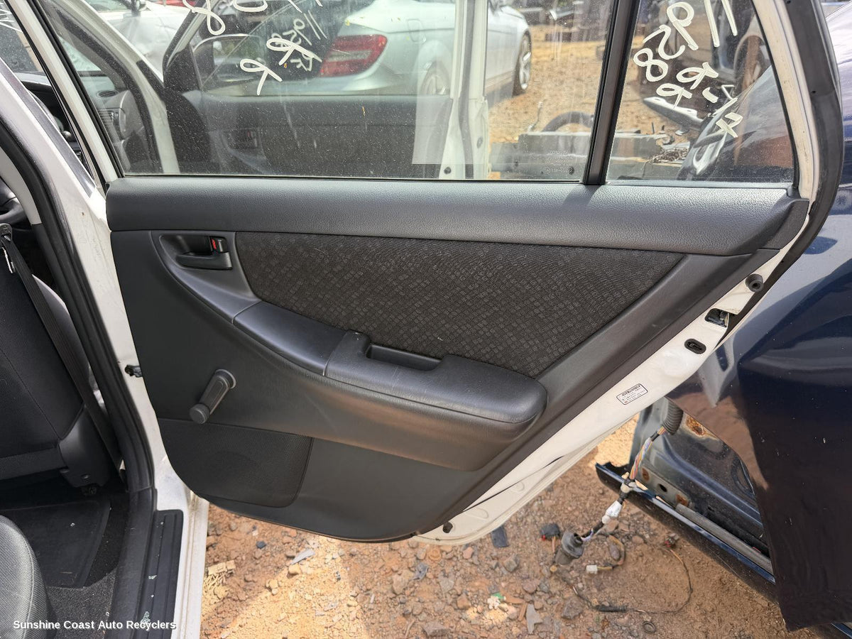 2001-2007 Toyota Corolla Door Handle