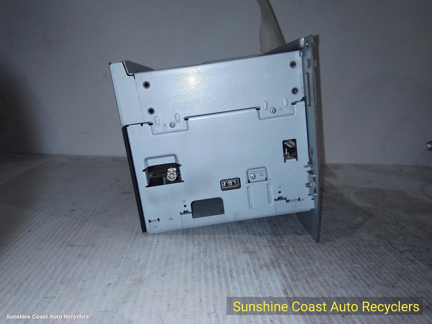 2011 Holden Commodore Radio Cd Dvd Sat Tv