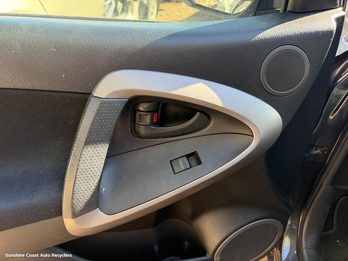 2005-2008 Toyota Rav4 Pwr Dr Wind Switch