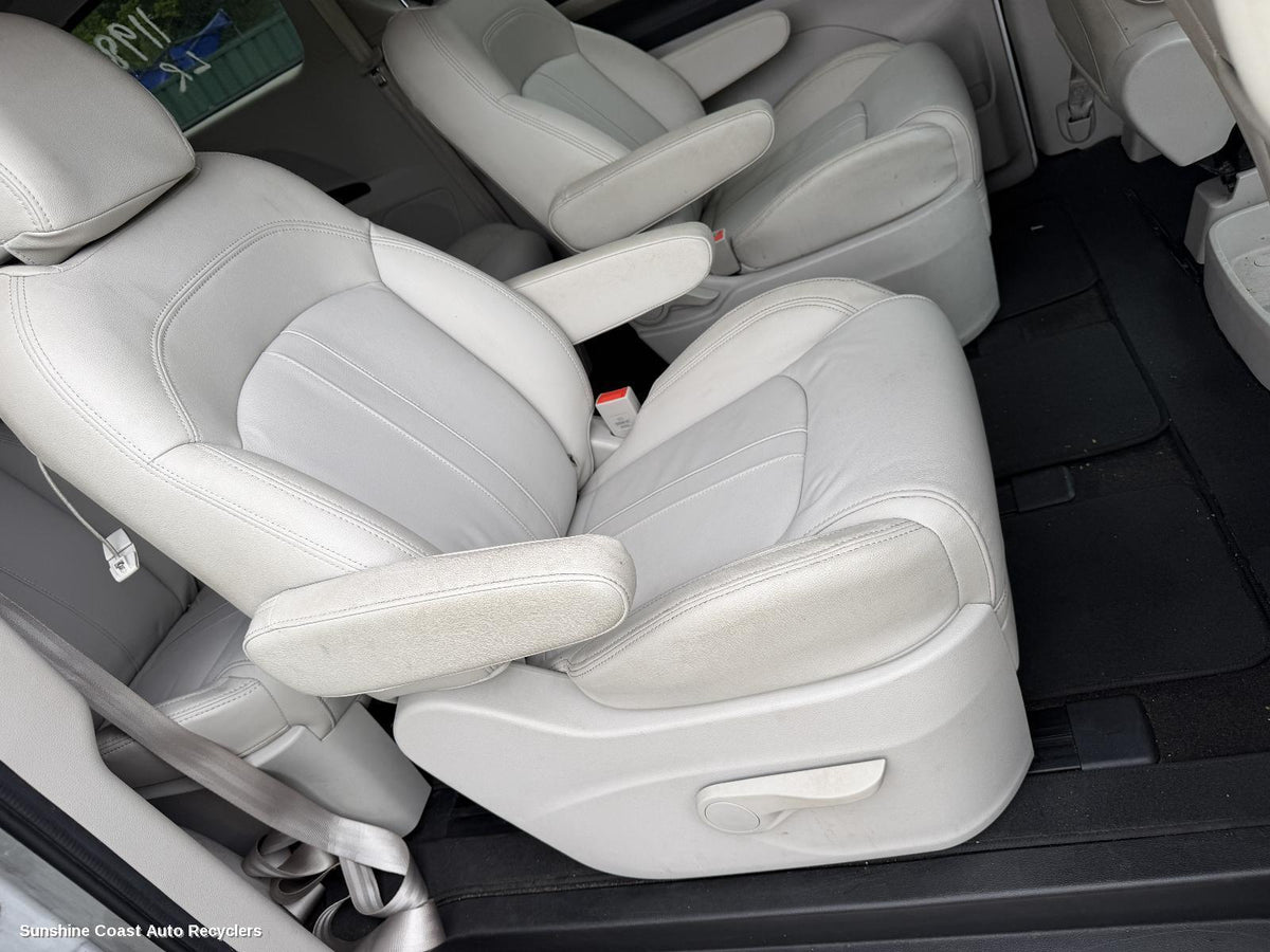 2015-2022 Ldv G10 2nd Seat  Rear Seat