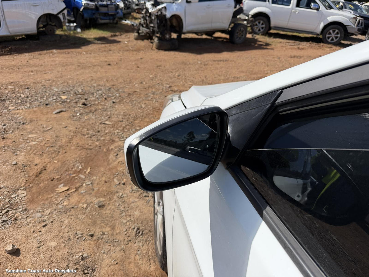 2011-2019 Hyundai Accent Left Door Mirror