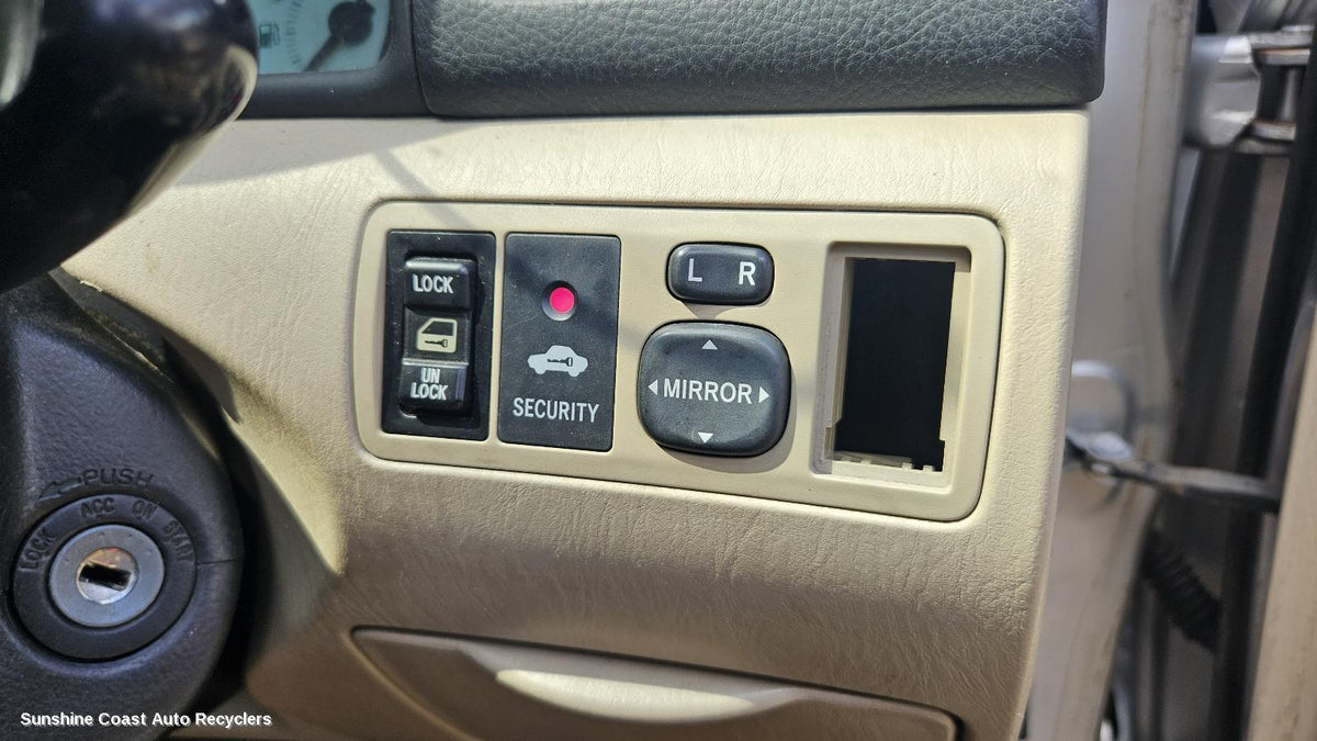 2001-2007 Toyota Corolla Misc Switch Relay