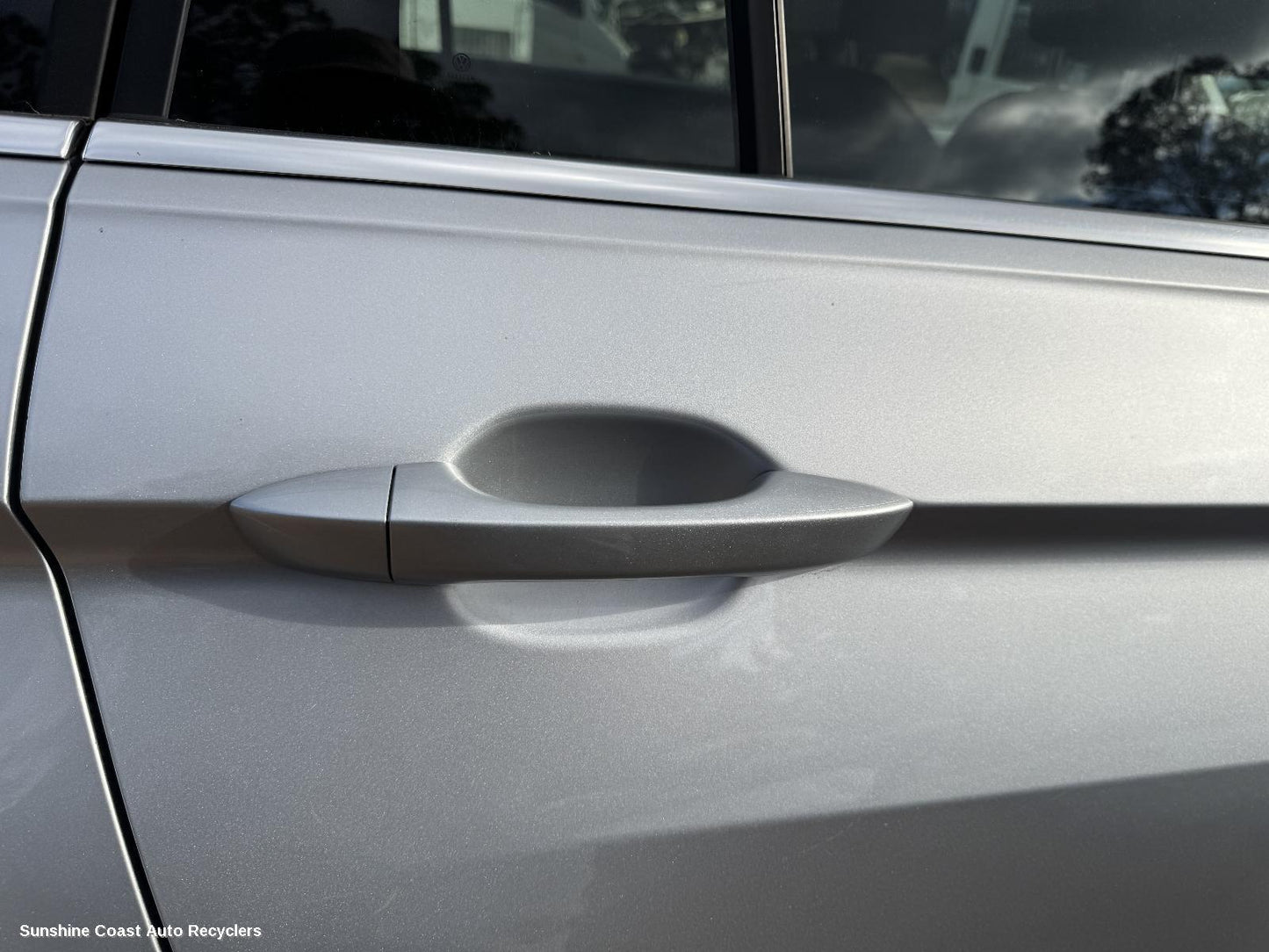 2022 Volkswagen Tiguan Door Handle