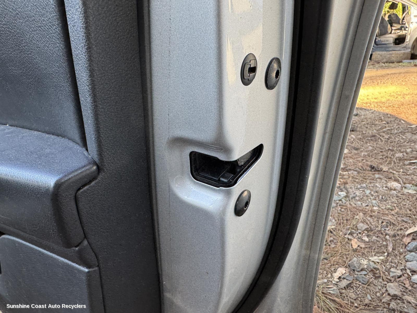 2011 Volkswagen Touareg Door Boot Gate Lock