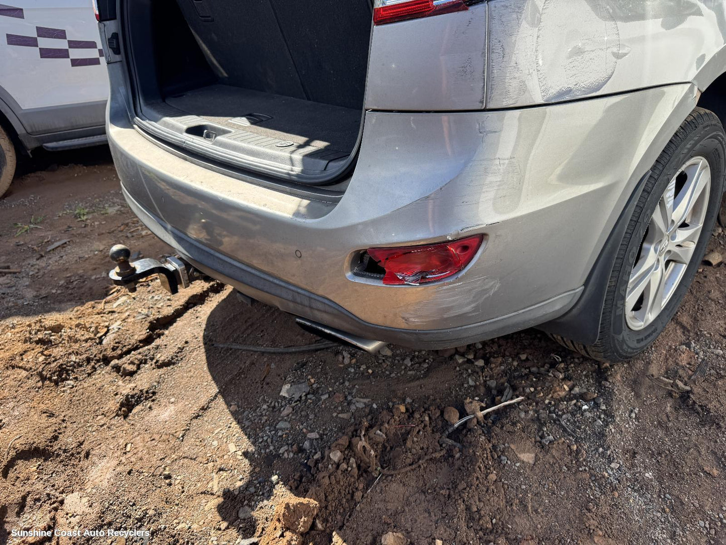 2009 Hyundai Santa Fe Rear Bumper