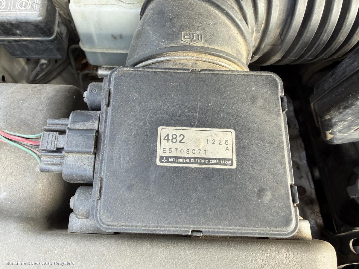 2000-2004 Mitsubishi Pajero Air Flow Meter