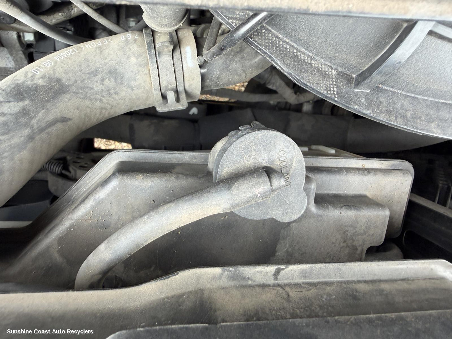 2006-2014 Kia Carnival/grand Carnival Overflow Bottle