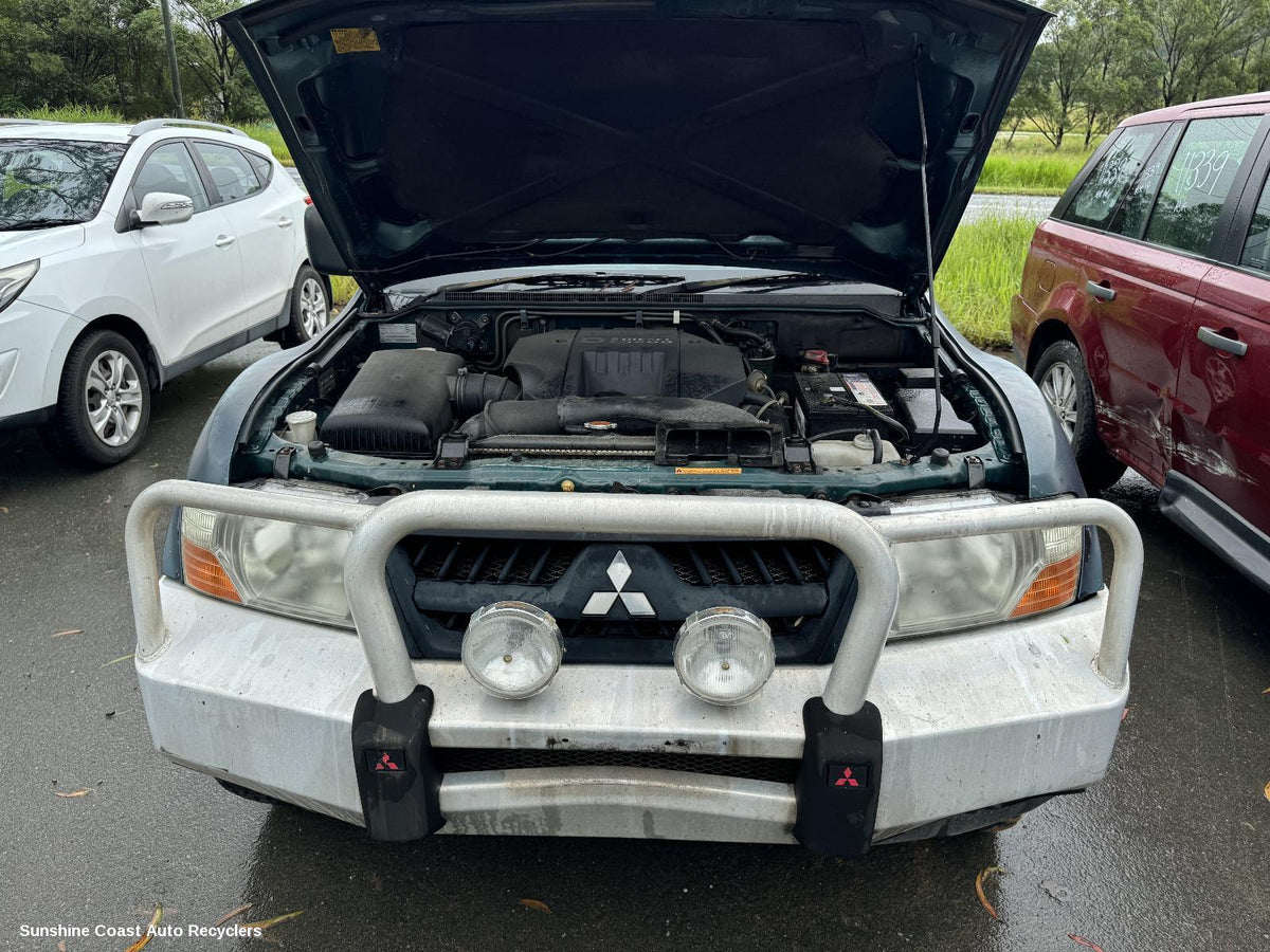 2000-2006 Mitsubishi Pajero Engine
