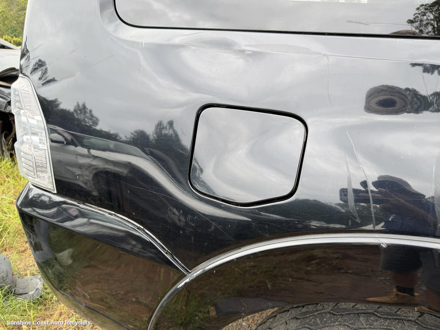 2006-2014 Mitsubishi Pajero Fuel Door   Filler